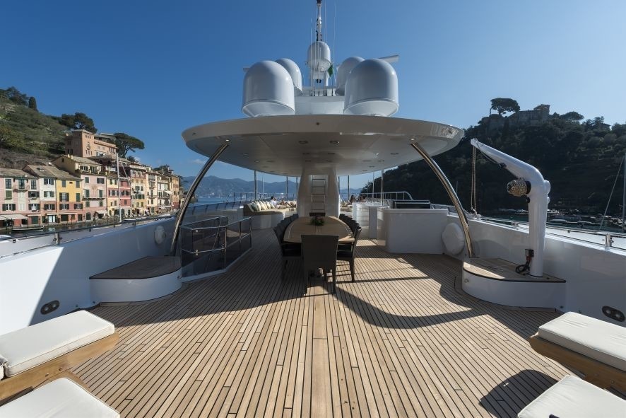 The 56m Yacht THE WELLESLEY