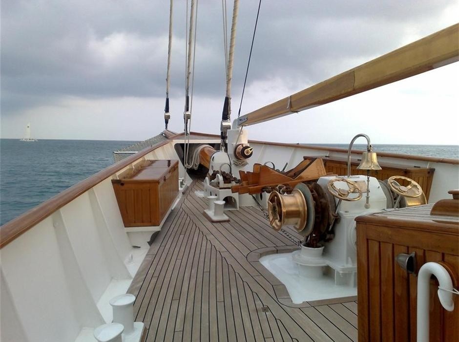 The 57m Yacht FLEURTJE