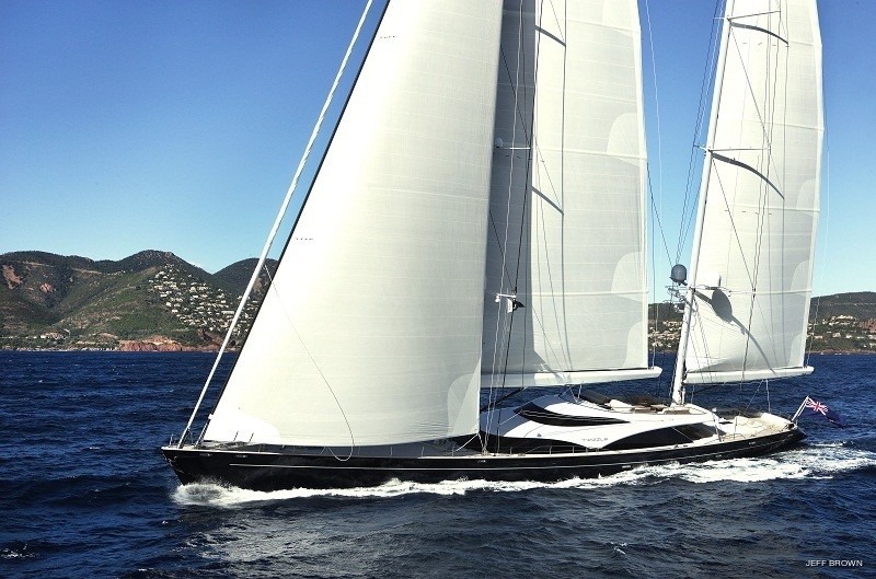 Premier Overview Aboard Yacht TWIZZLE