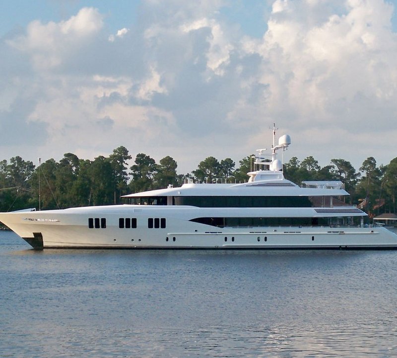 Profile Aspect On Board Yacht CARPE DIEM
