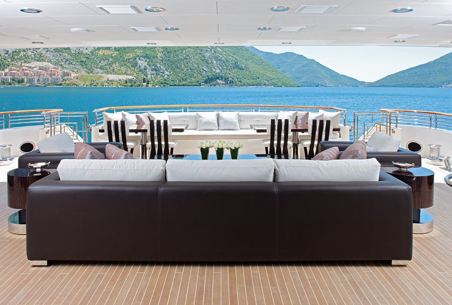 Premier Deck On Board Yacht CARPE DIEM