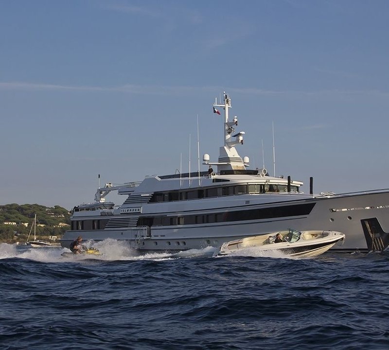 Ship's Tender: Yacht FAM's Cruising Pictured