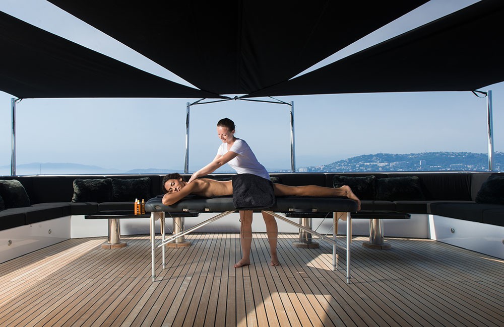 The 58m Yacht IDOL