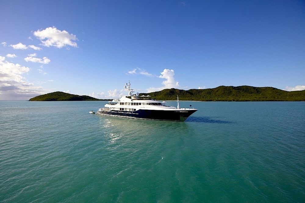 The 58m Yacht UNBRIDLED