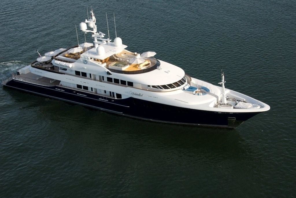 The 58m Yacht UNBRIDLED