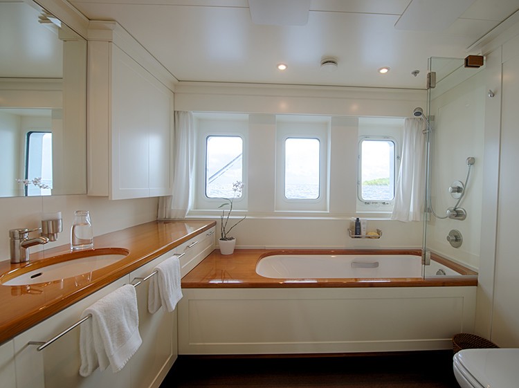 The 59m Yacht SENSES