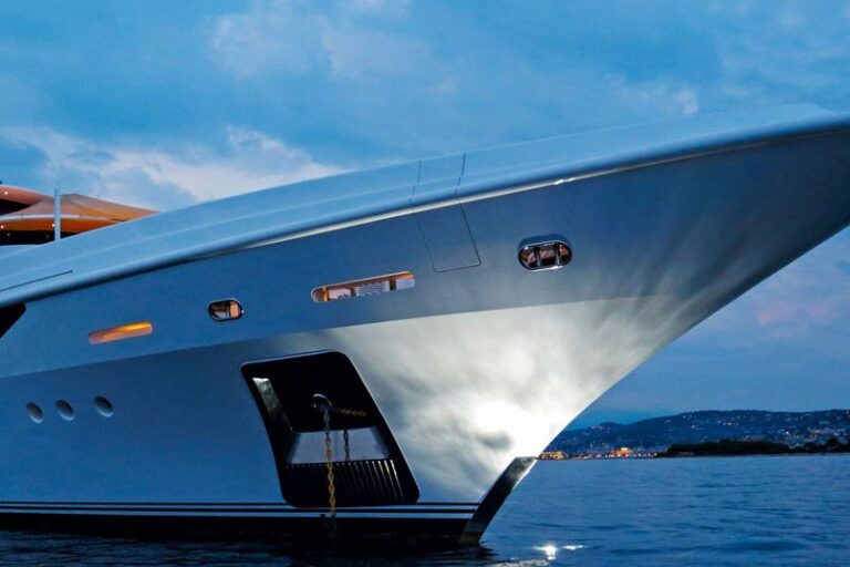 60m Custom Superyacht 2015