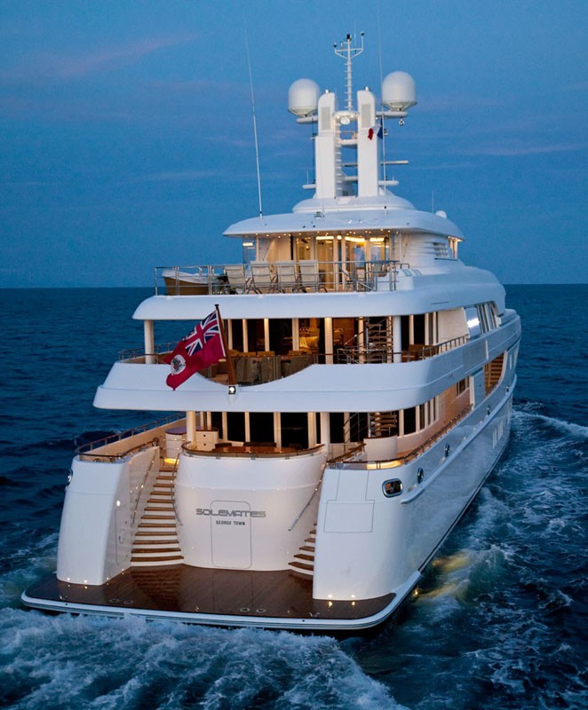 Night Time: Yacht HUNTRESS's Aft Captured