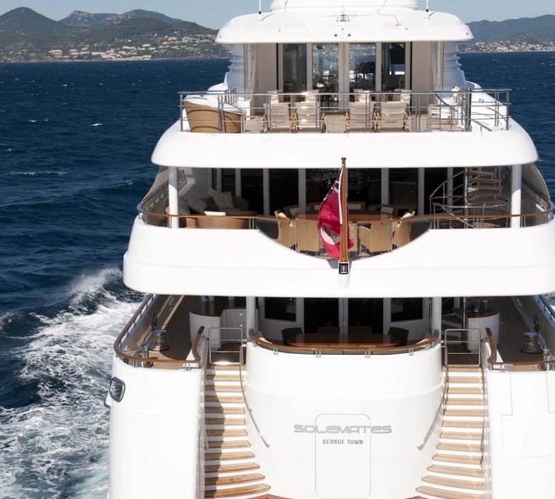 Aft Cruising On Yacht HUNTRESS