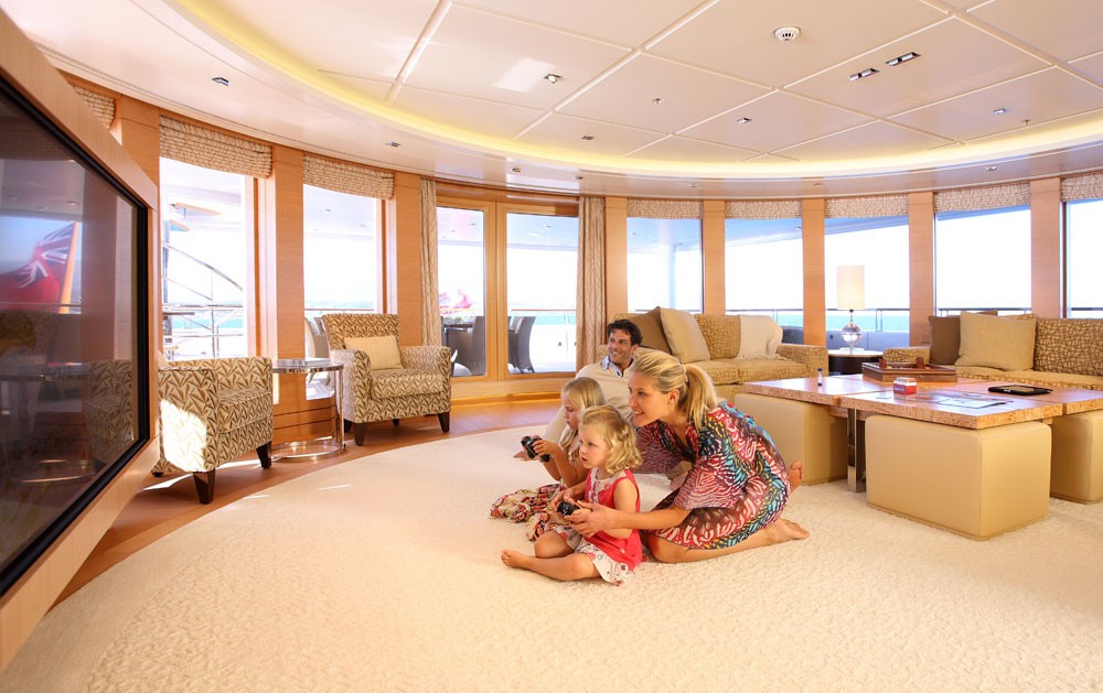 Play-station On Yacht HUNTRESS