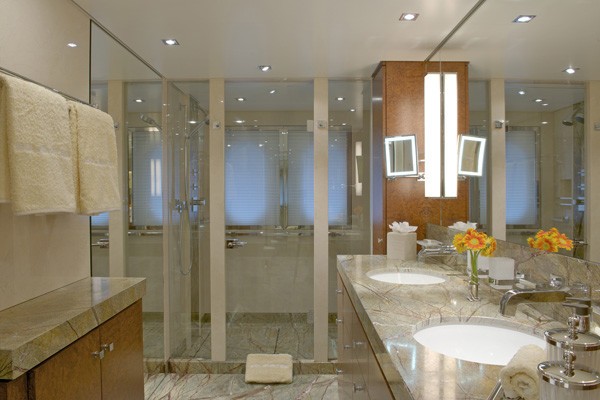 En Suite Showering On Yacht HUNTRESS