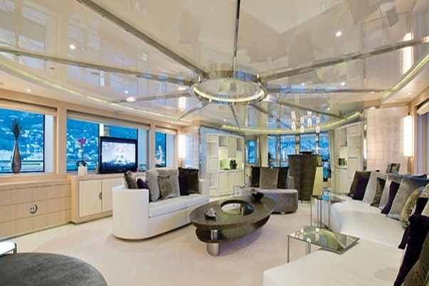 saloon