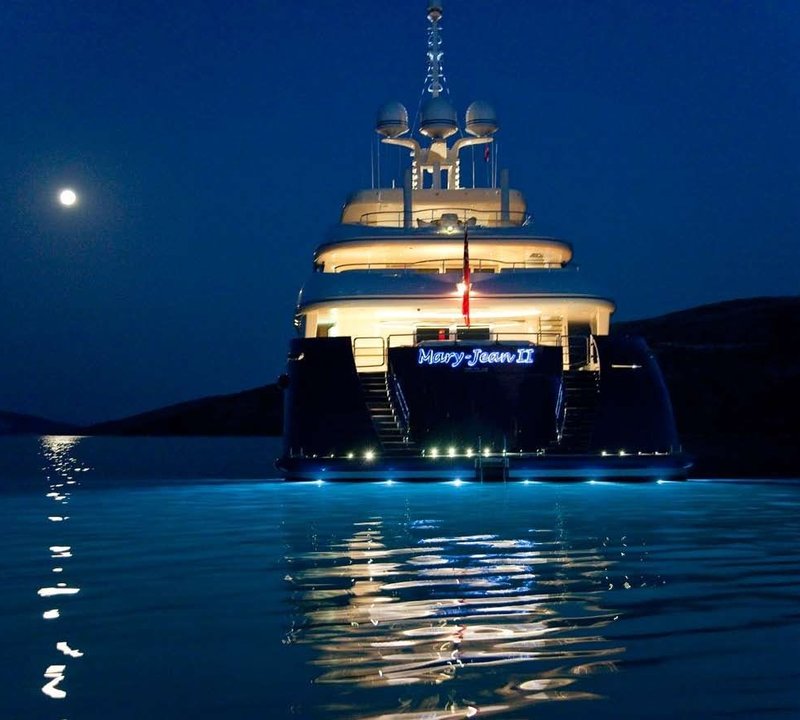 Under Water Lighting On Yacht MARY-JEAN II