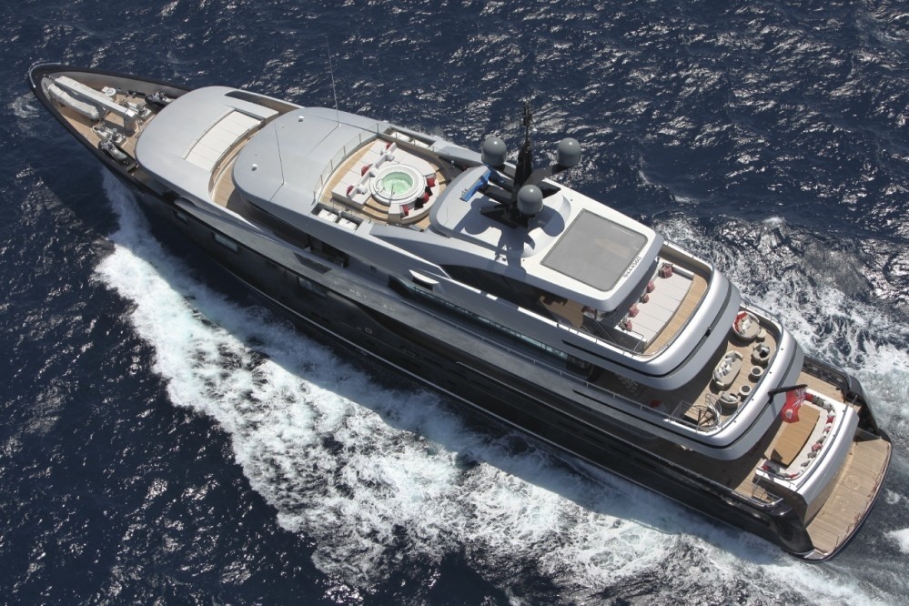 The 60m Yacht SLIPSTREAM