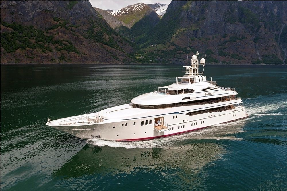 The 61m Yacht LADY KATHRYN V