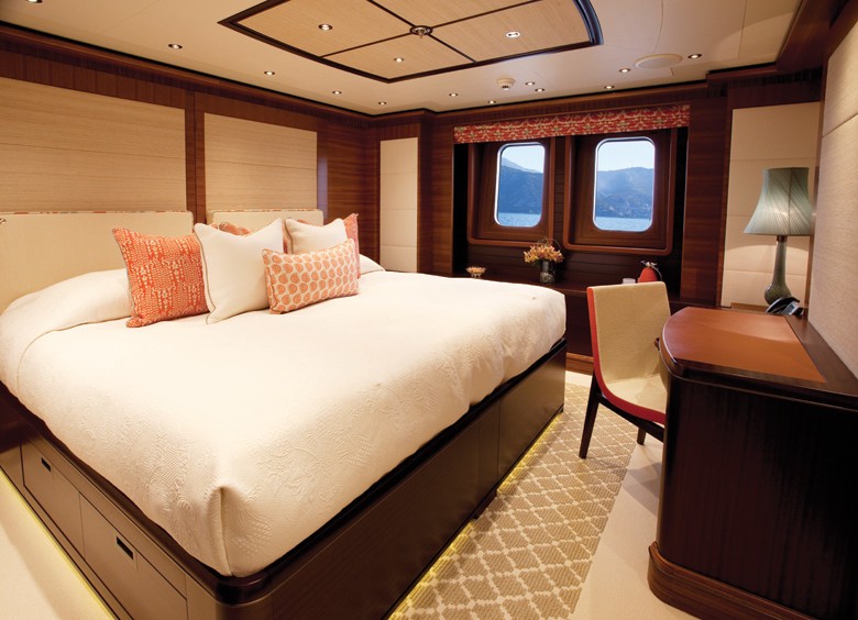 Double Sized Stateroom On Board Yacht BATON ROUGE
