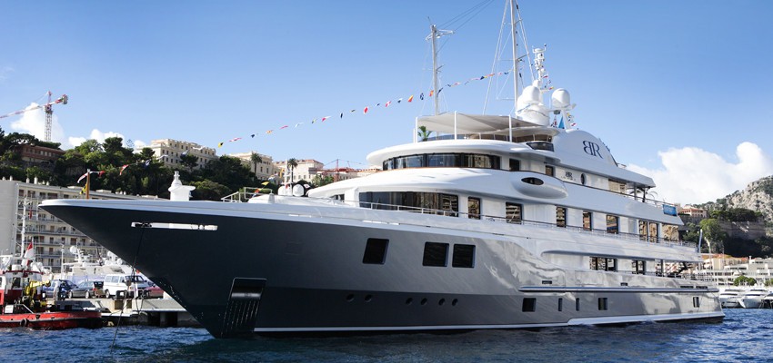 External On Yacht BATON ROUGE