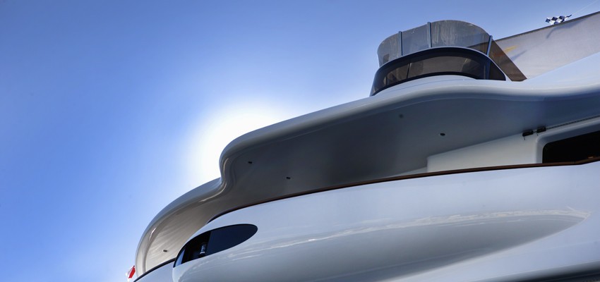 External: Yacht BATON ROUGE's Close Up Pictured