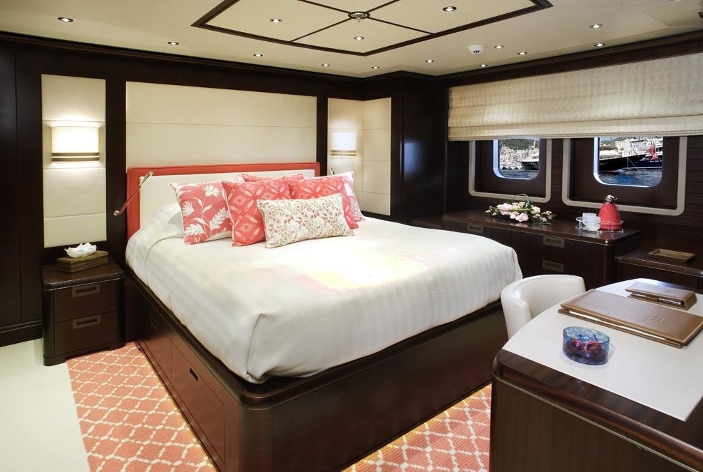 Double Sized Stateroom Aboard Yacht BATON ROUGE