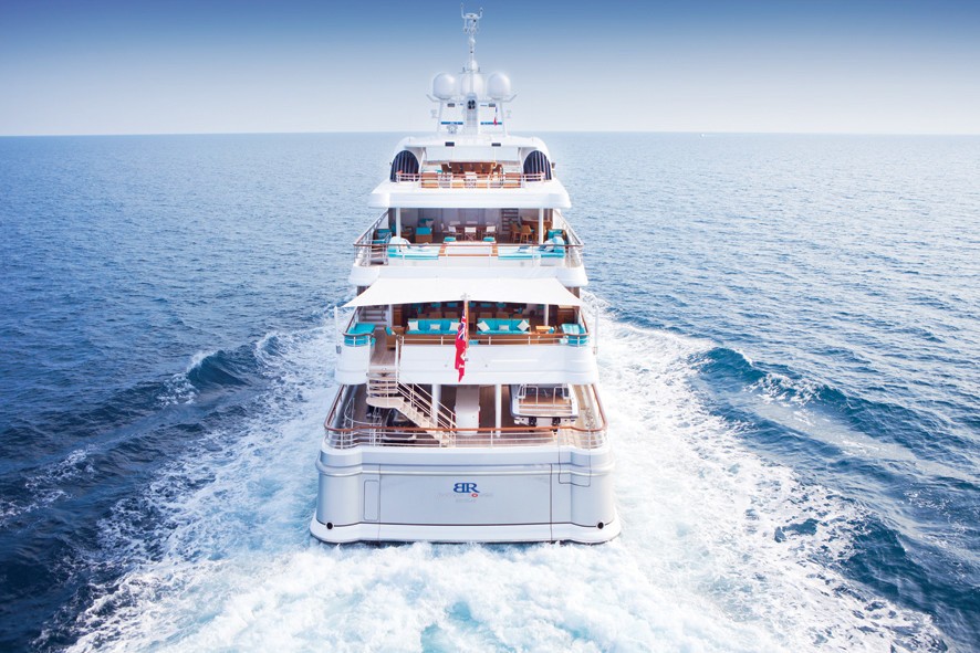 Aft Cruising On Board Yacht BATON ROUGE