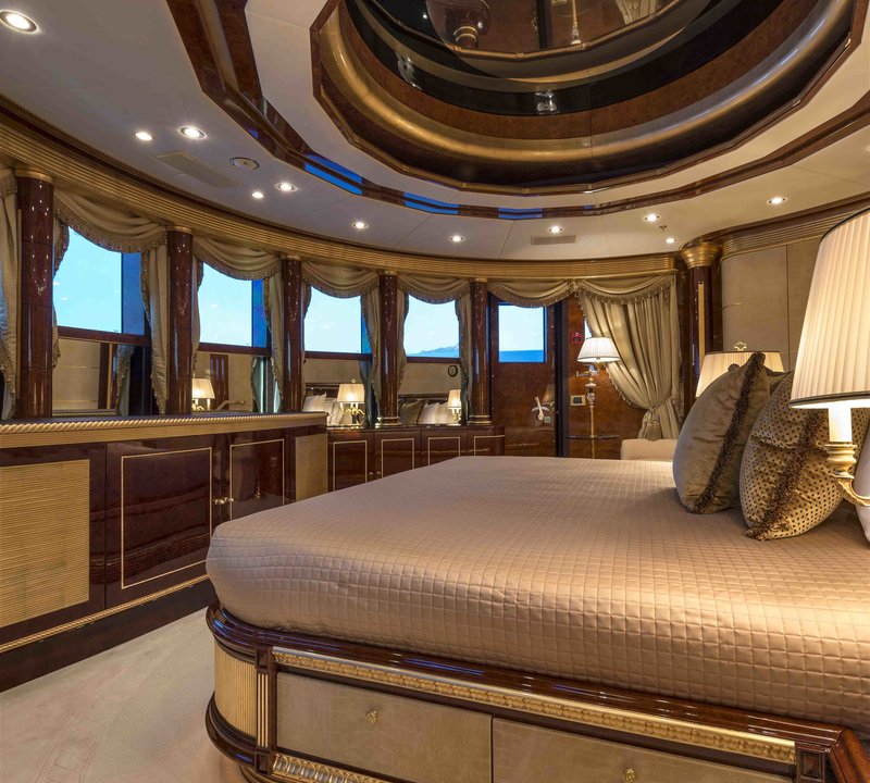 The 62m Yacht MINE GAMES