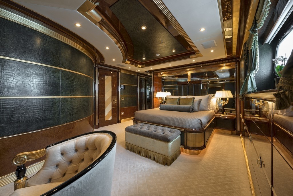 The 62m Yacht MINE GAMES