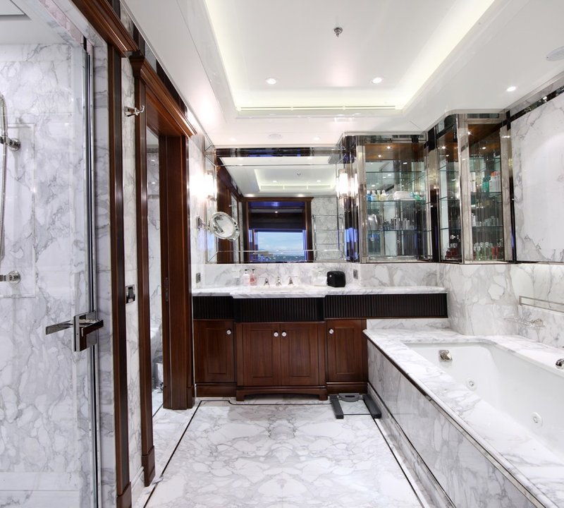 Main Master Bath Aboard Yacht SEANNA