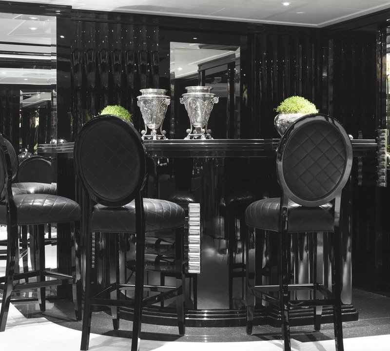 Drinks Bar Sitting On Yacht SILVER ANGEL