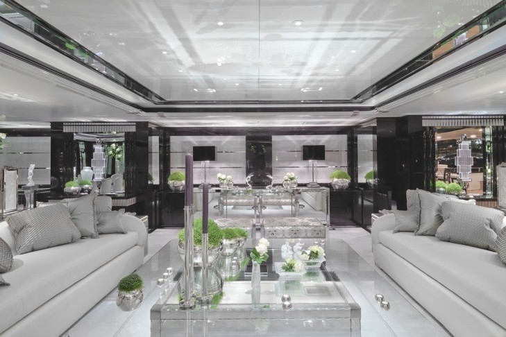 Profile: Yacht SILVER ANGEL's Lounging Captured