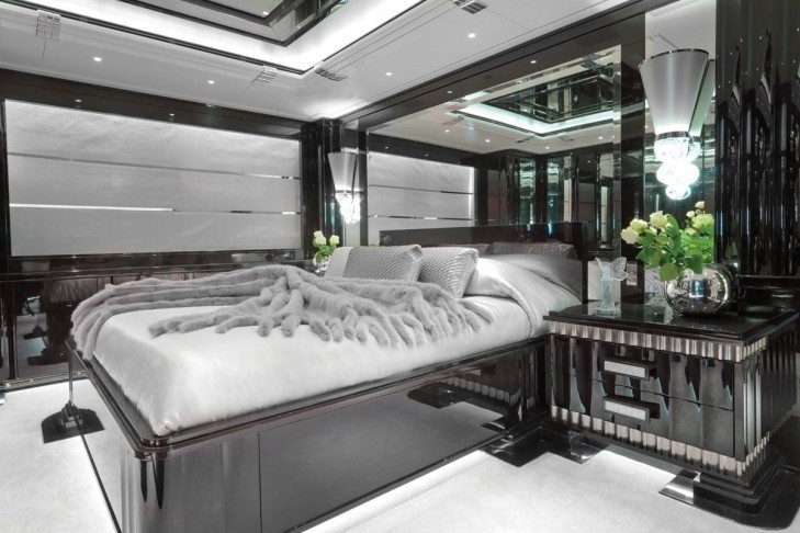 Berth: Yacht SILVER ANGEL's Guest's Cabin Photograph