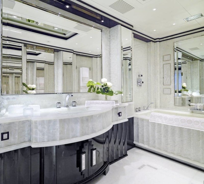 Bath On Yacht SILVER ANGEL