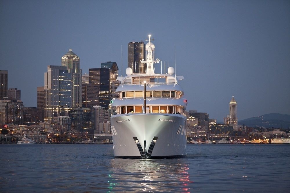The 66m Yacht INVICTUS