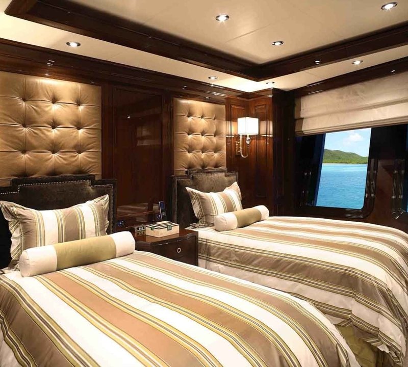 The 66m Yacht INVICTUS