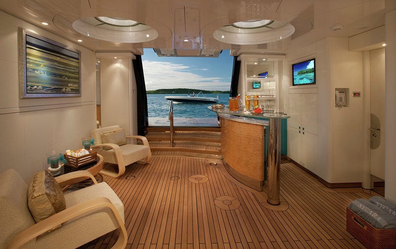 Inside: Yacht SYCARA V's Beach Beachclub Captured