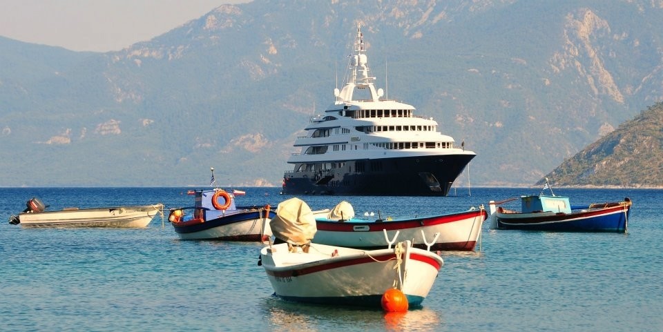 The 70m Yacht FREEDOM