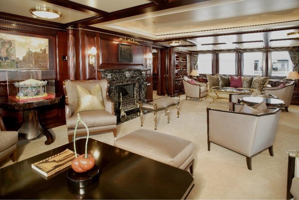 Fire: Yacht FREEDOM's Saloon Image