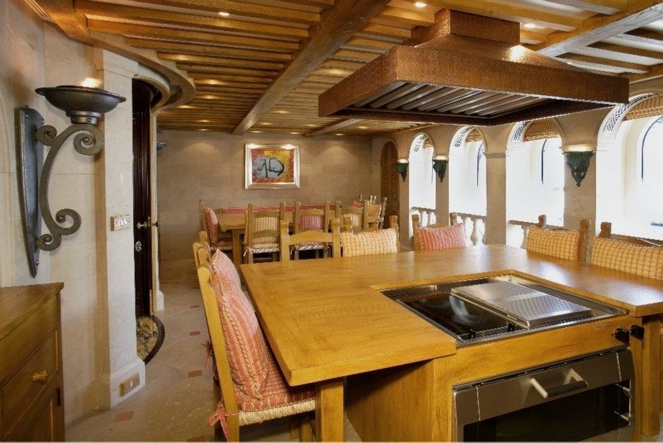 Pizza Cuisine Aboard Yacht FREEDOM