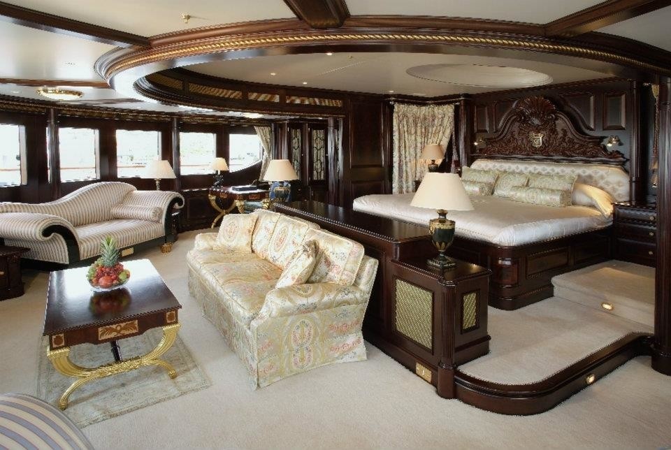 Main Master Cabin Sitting On Yacht FREEDOM
