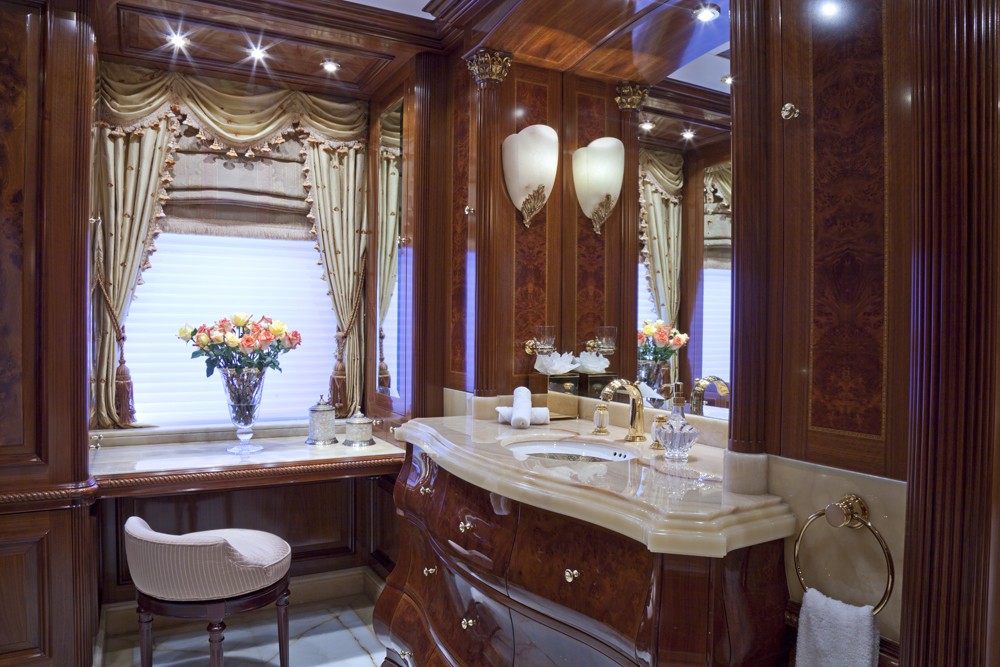 The 70m Yacht MARTHA ANN