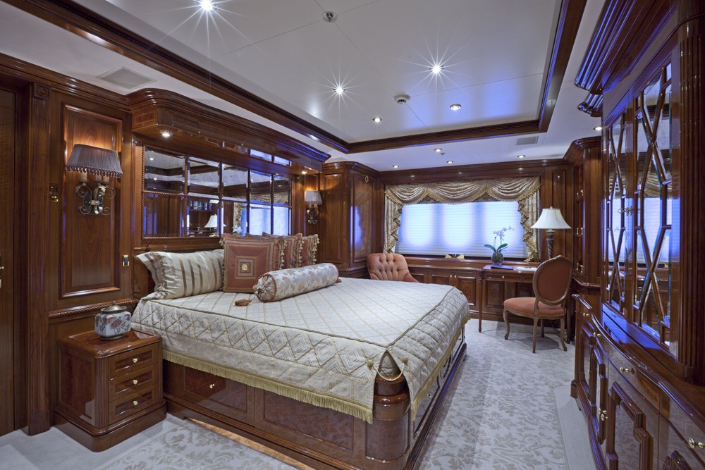 The 70m Yacht MARTHA ANN