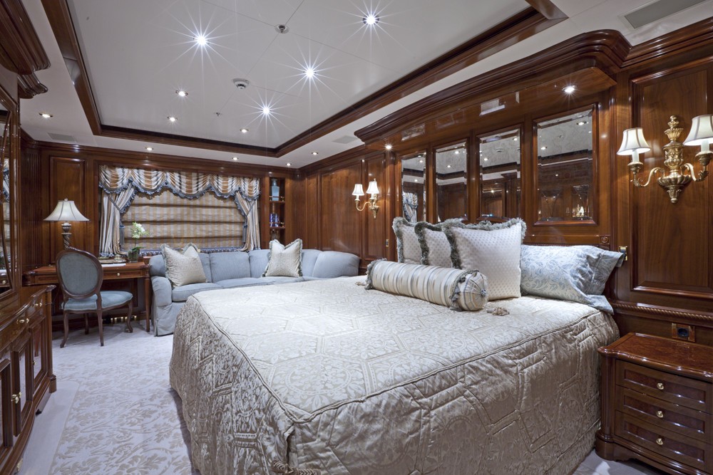 The 70m Yacht MARTHA ANN
