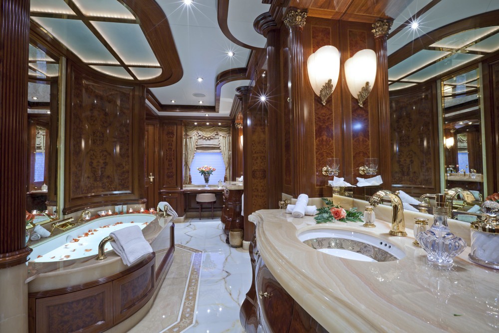 The 70m Yacht MARTHA ANN
