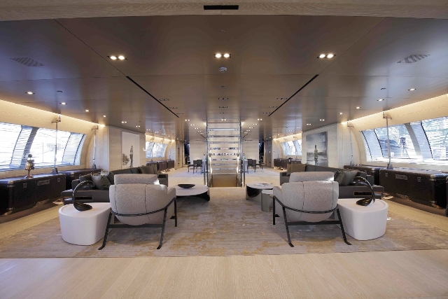 The 70m Yacht SYBARIS