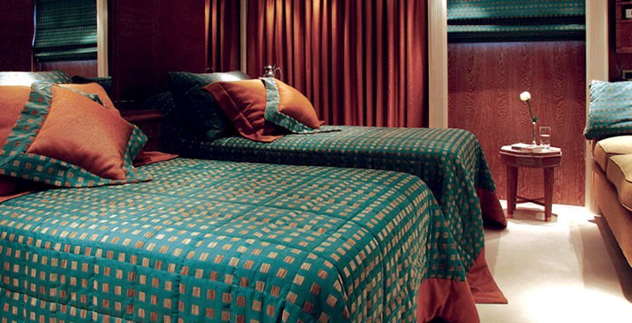 Twin Bed Cabin On Board Yacht ELEGANT 007