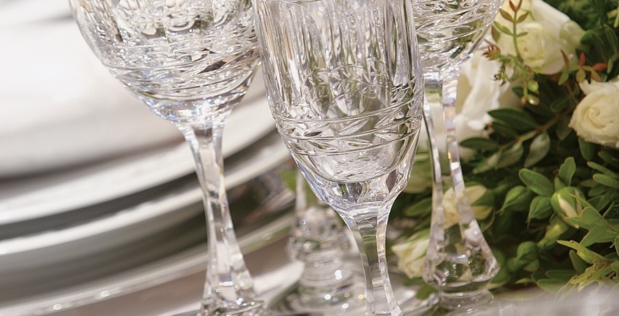 Glass: Yacht ELEGANT 007's Close Up Pictured