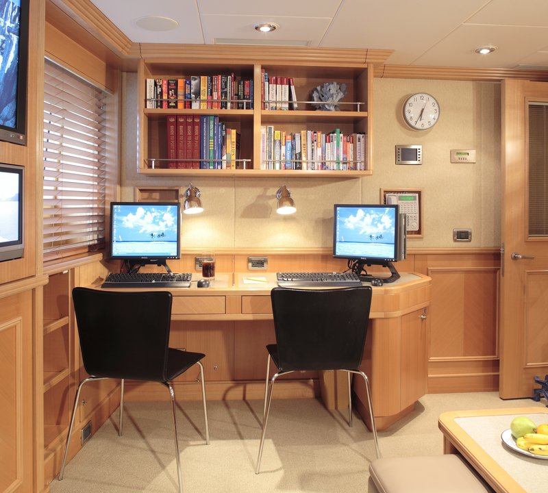 Personal Office Zone On Yacht LAUREL