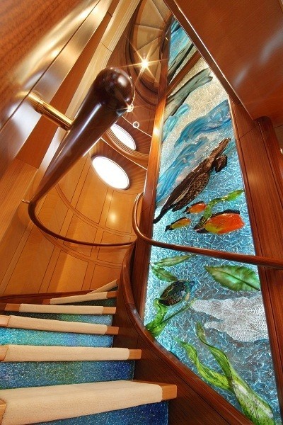 Glass Close Up: Yacht LAUREL's Stairway Image
