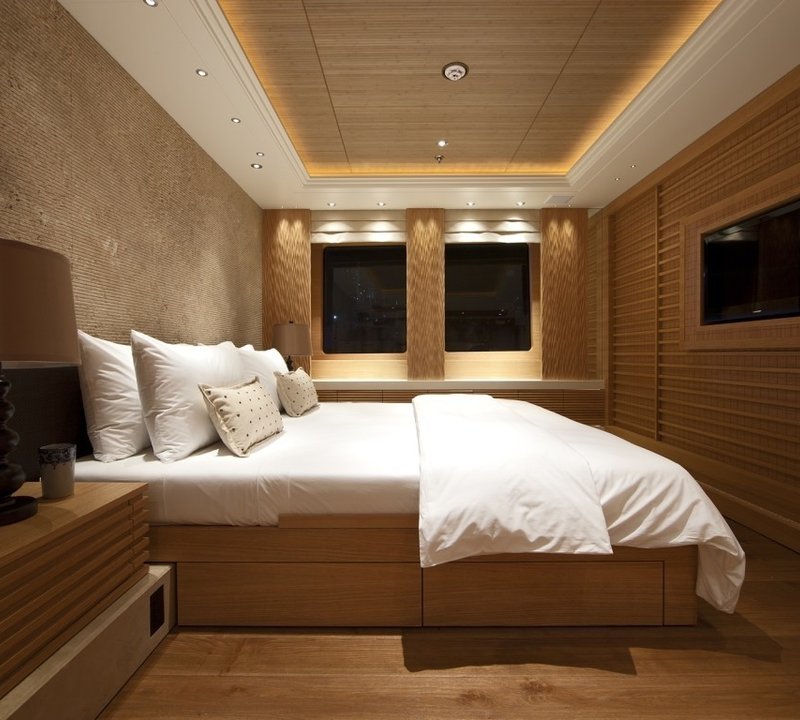 Profile: Yacht NAIA's Guest's Cabin Image