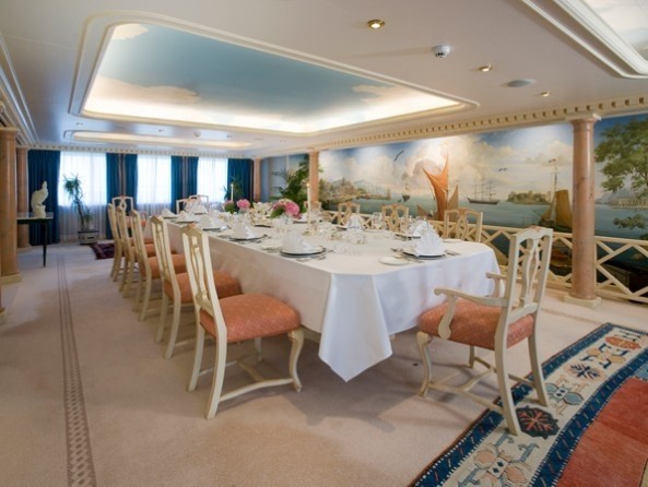 Eating/dining Saloon On Board Yacht LEANDER G