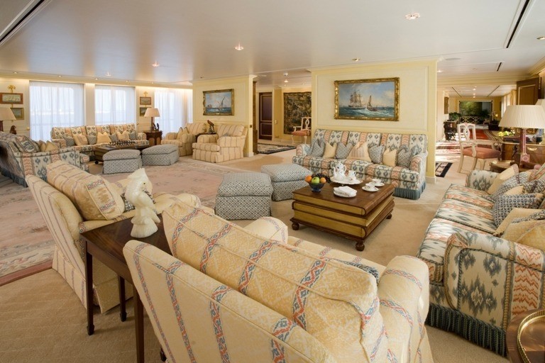 Premier Saloon On Yacht LEANDER G